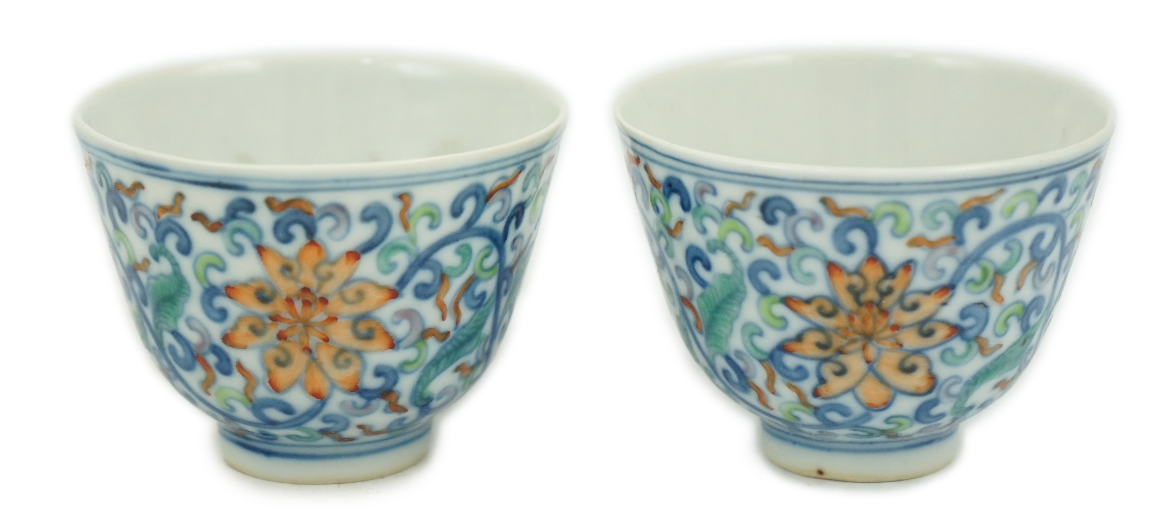 A pair of Chinese doucai cups, Guangxu mark and period (1875-1908)